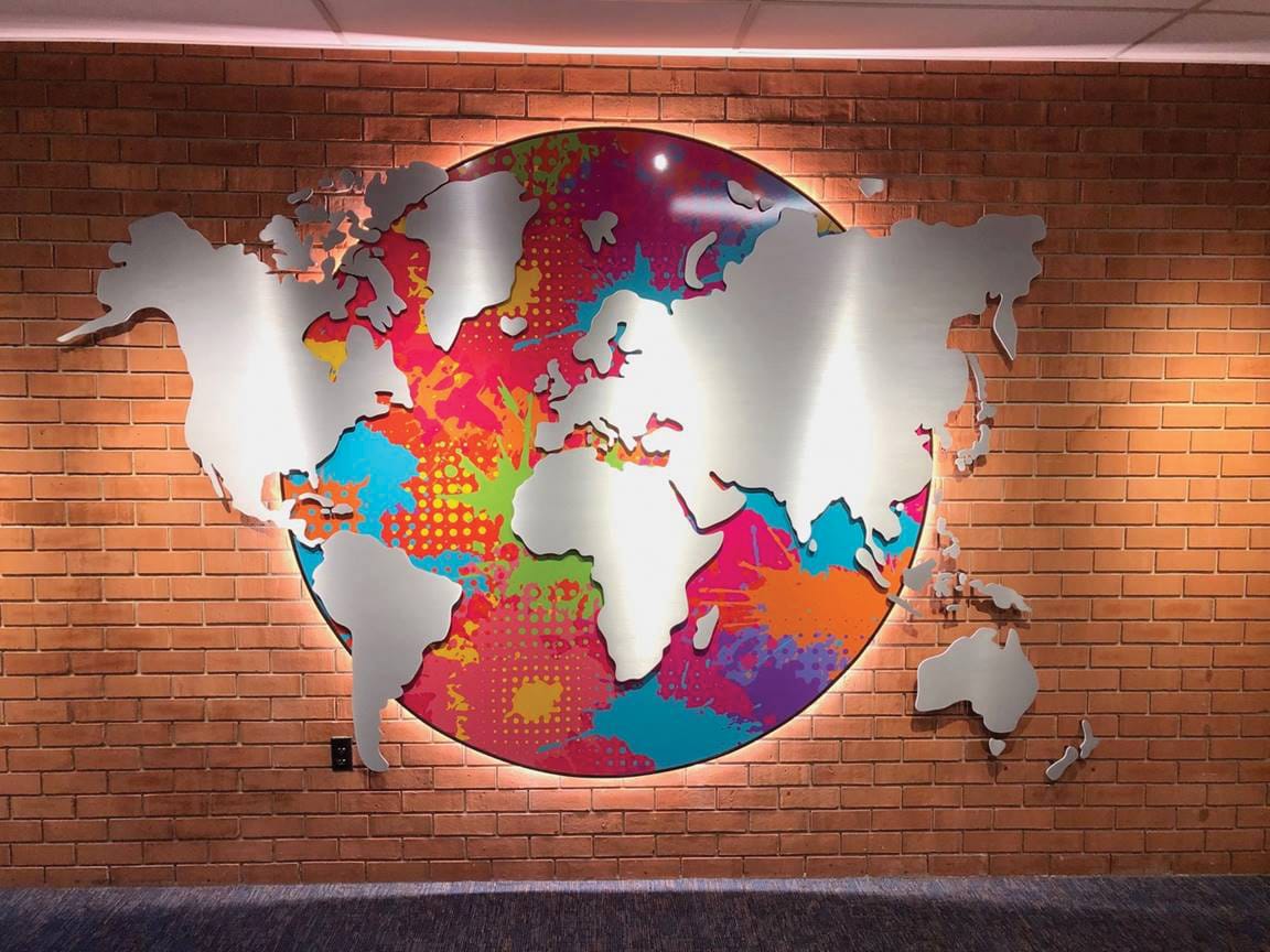 Install_WorldWall
